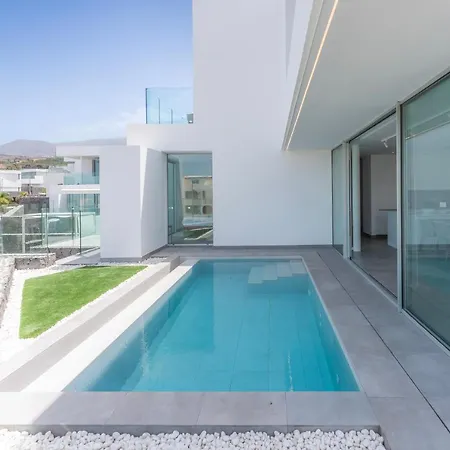 Estandar 3 - Casangular By Upper Адехе